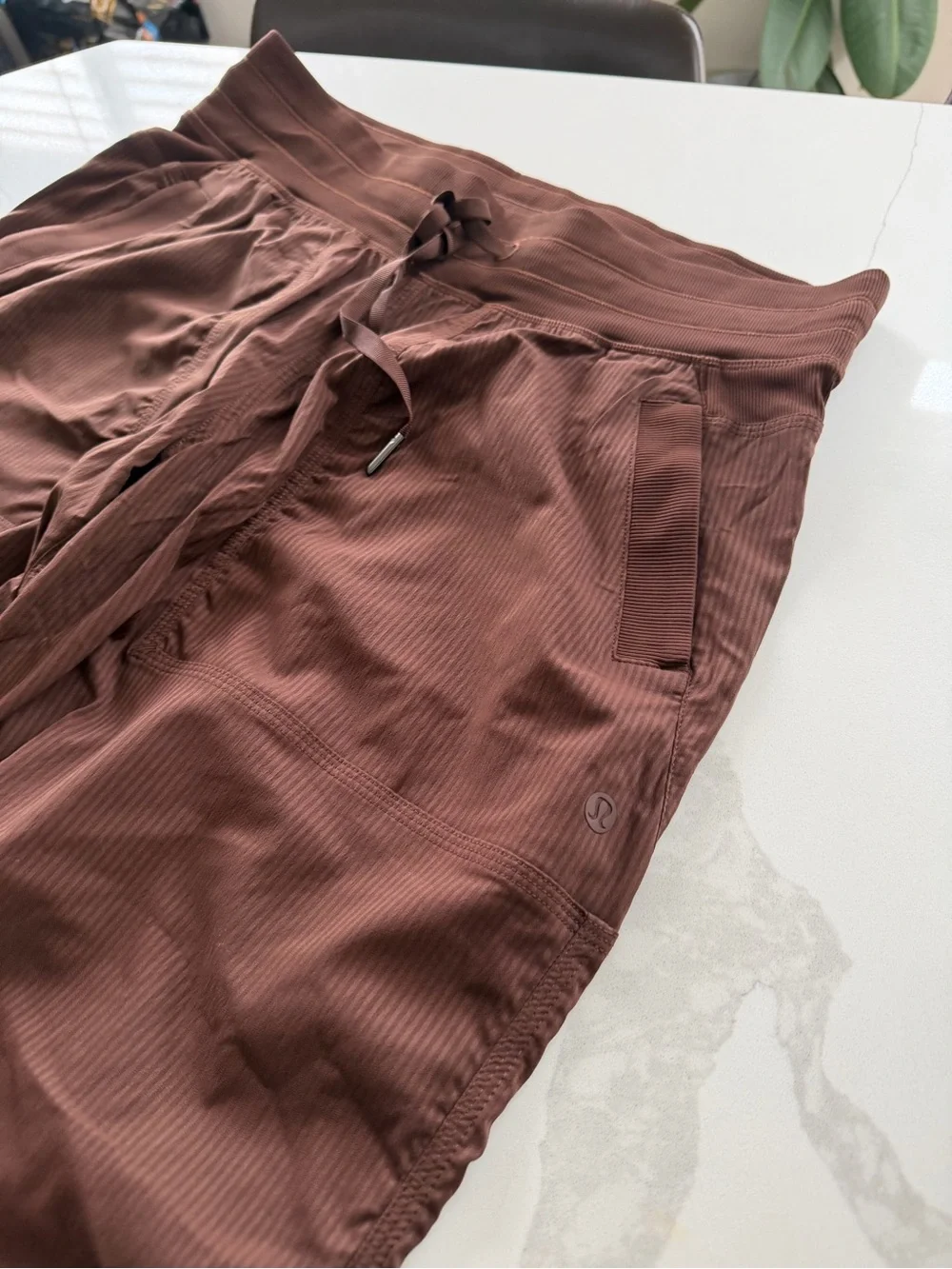 Dance Studio Mid-Rise Pant Short Lava Cake Color Size 10